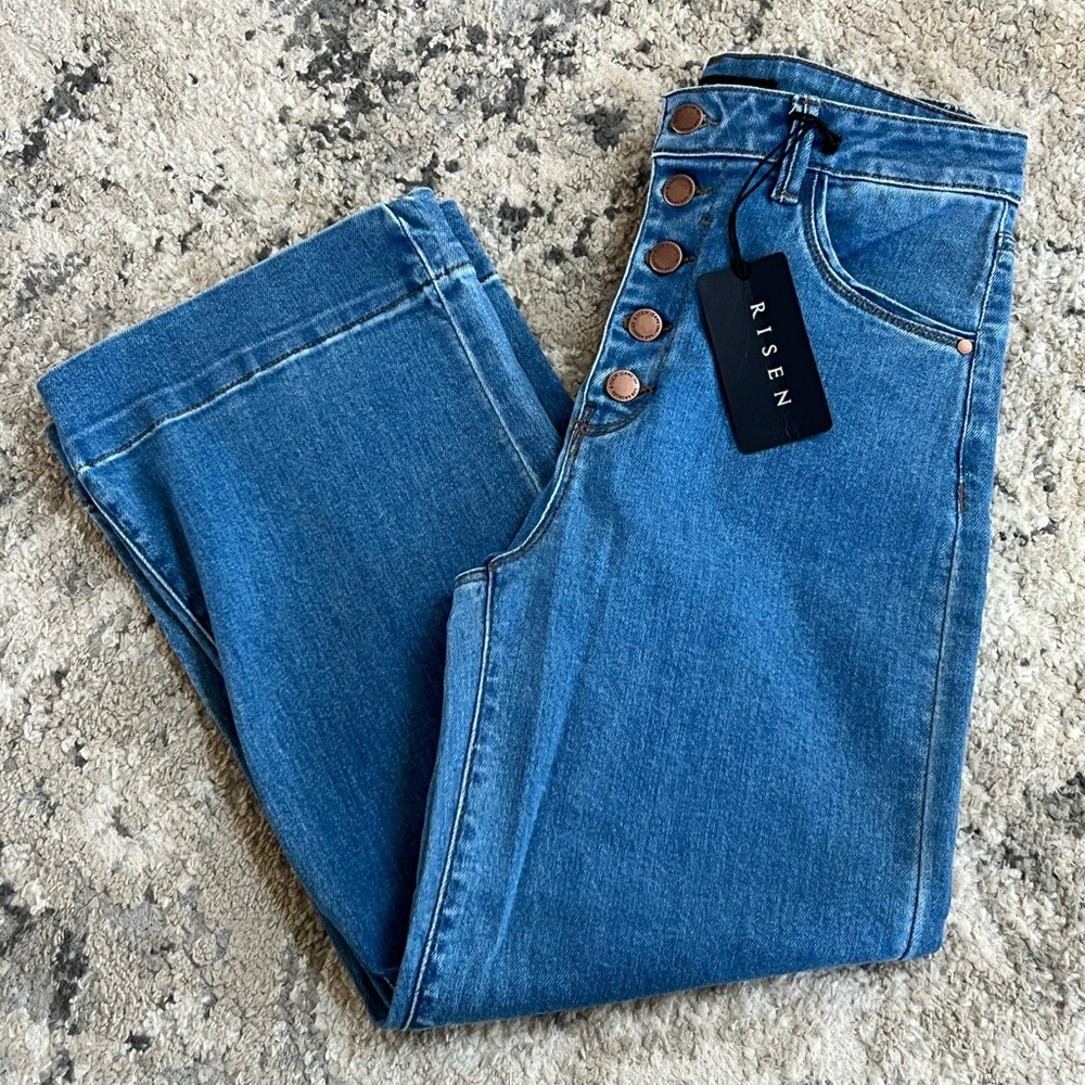 High Rise Blue Jeans with Classic Straight Leg